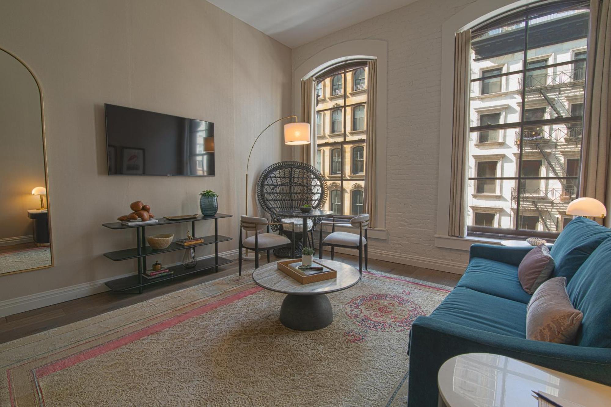 The Frederick Hotel Tribeca New York Exterior photo A living room at the 2018 New York International Antiquarian Book Fair