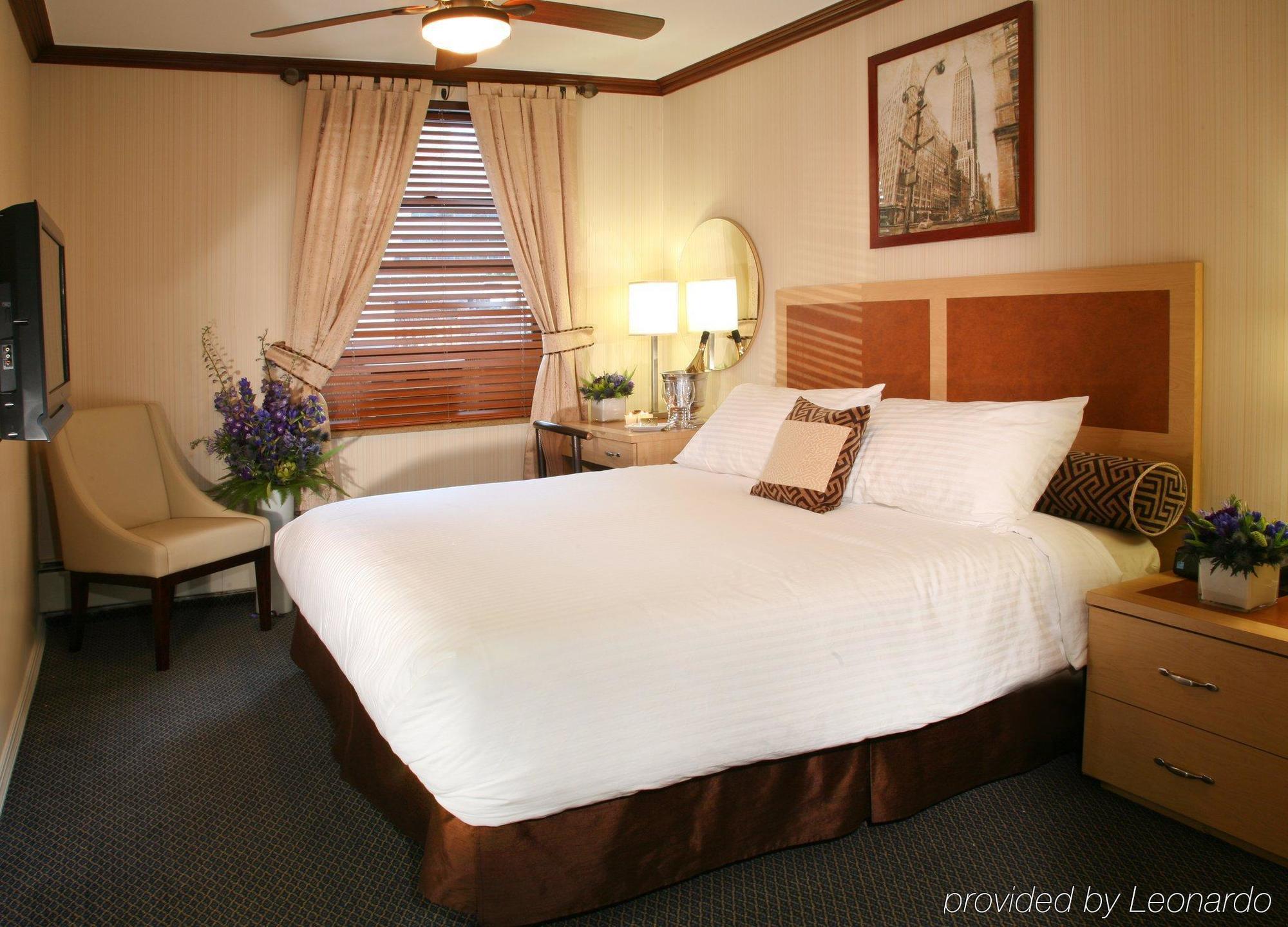 The Frederick Hotel Tribeca New York Room photo A bedroom at the hotel
